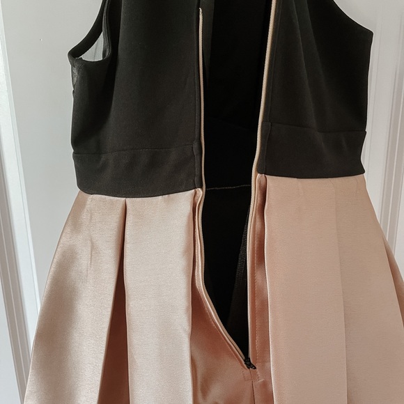 Gold and Black Homecoming Halter Dress Size 1/2 with Silver Jewels and Pockets - Picture 7 of 9